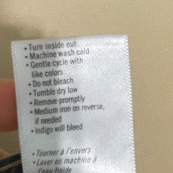 Paige denim shorts cut off distressed size 28 waist - Picture 7 of 7